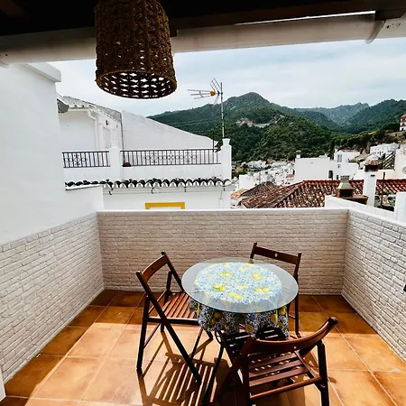 Casa Cazorla * Ojen